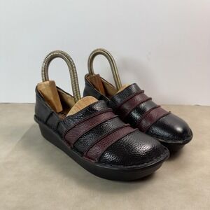Spring Step Firefly Womens Size 8.5 Black & Burgundy Leather Wedge Slip On Italy